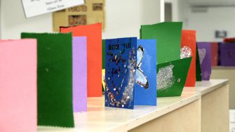 21. december: “Jeg går meget op i at børnene på havnen får en god jul”