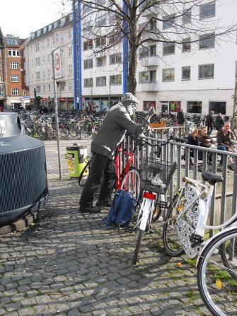 Ny skulptur på Christianshavn