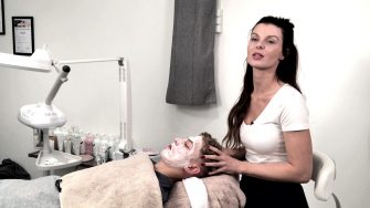 Se med hos kosmetolog Henriette Eliasen