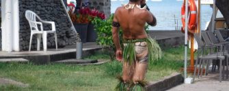 Verdensomsejlerne: Fuld fart mod Tuamotus