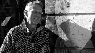 Knud Odde fra Sort Sol: Nu flyver mørket