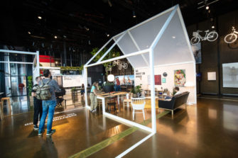 Der er et yndigt land