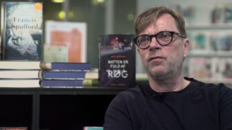 Natten er fuld af røg