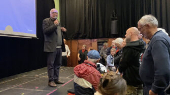 Jens Galschiøt taler i Beboerhuset